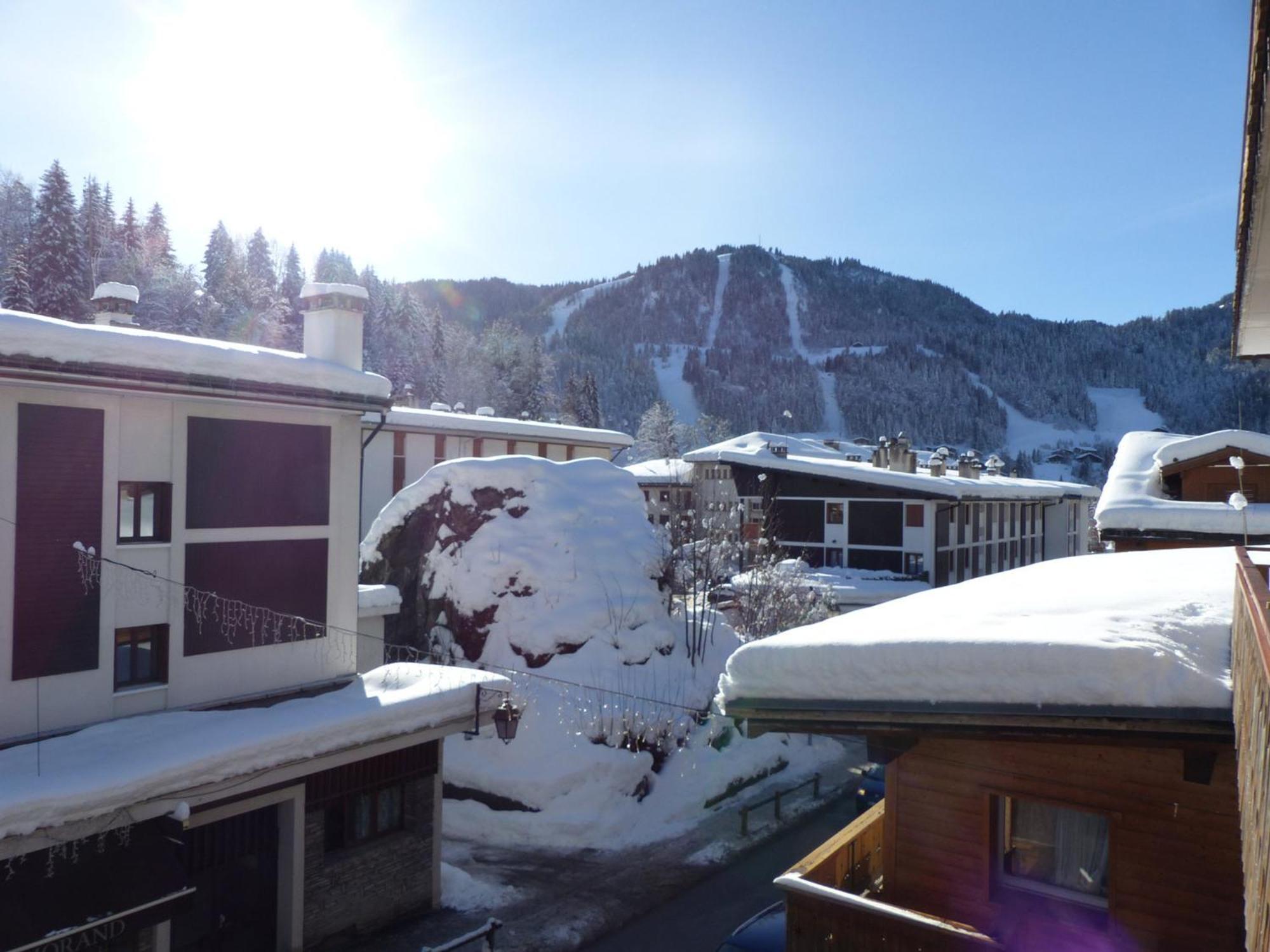 Appartement Cosy, 2 Chambres, Centre Village, Proche Pistes, Parking, Wifi, Balcon, Animaux Sur Demande - Fr-1-437-25 La Clusaz Exterior foto